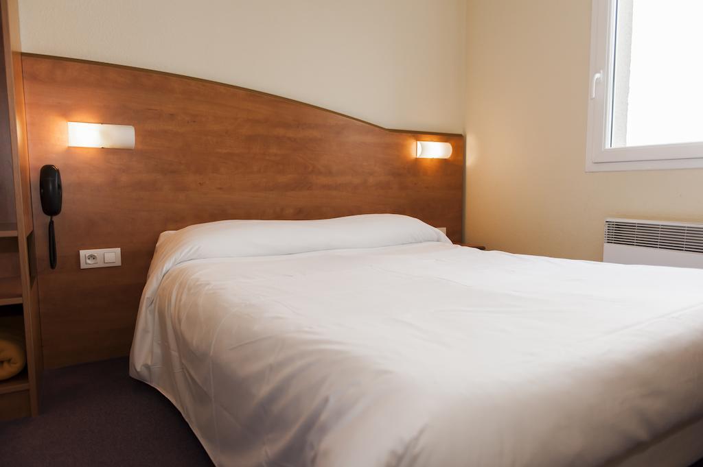 Armony Hotel Bourg-Achard Kültér fotó