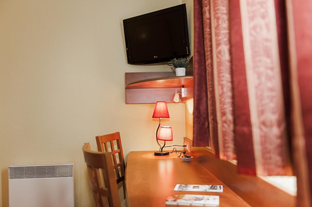 Armony Hotel Bourg-Achard Kültér fotó